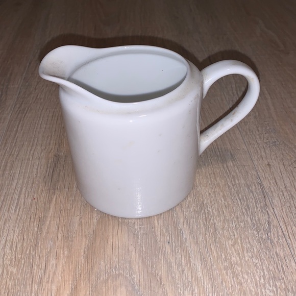 Corningware Accessories white syrup cup - Picture 1 of 2